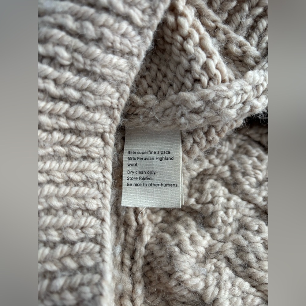 The Knotty Ones Hearthbreaker Cable knit sweater - Picture 5 of 7